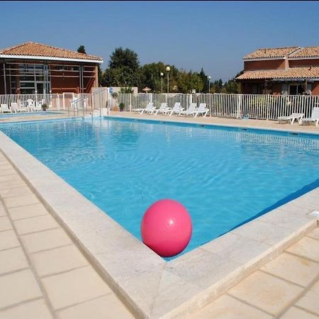 Maison Plain Pied Avec Climatisation Dans Une Residence Privee Avec Piscine Saint-Saturnin-lès-Avignon 외부 사진