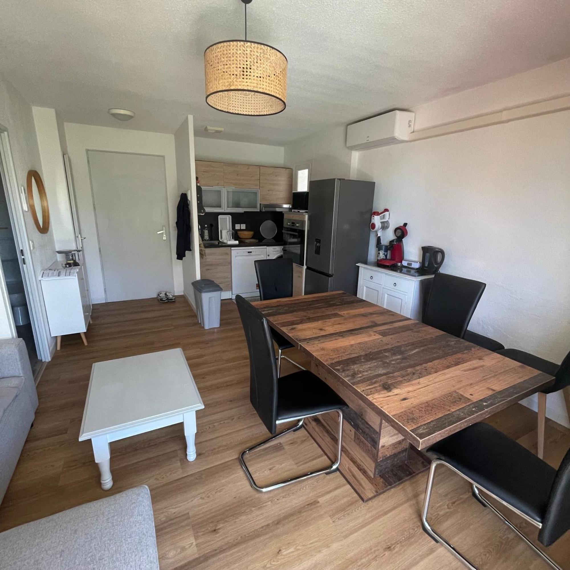 Maison Plain Pied Avec Climatisation Dans Une Residence Privee Avec Piscine Saint-Saturnin-lès-Avignon 외부 사진