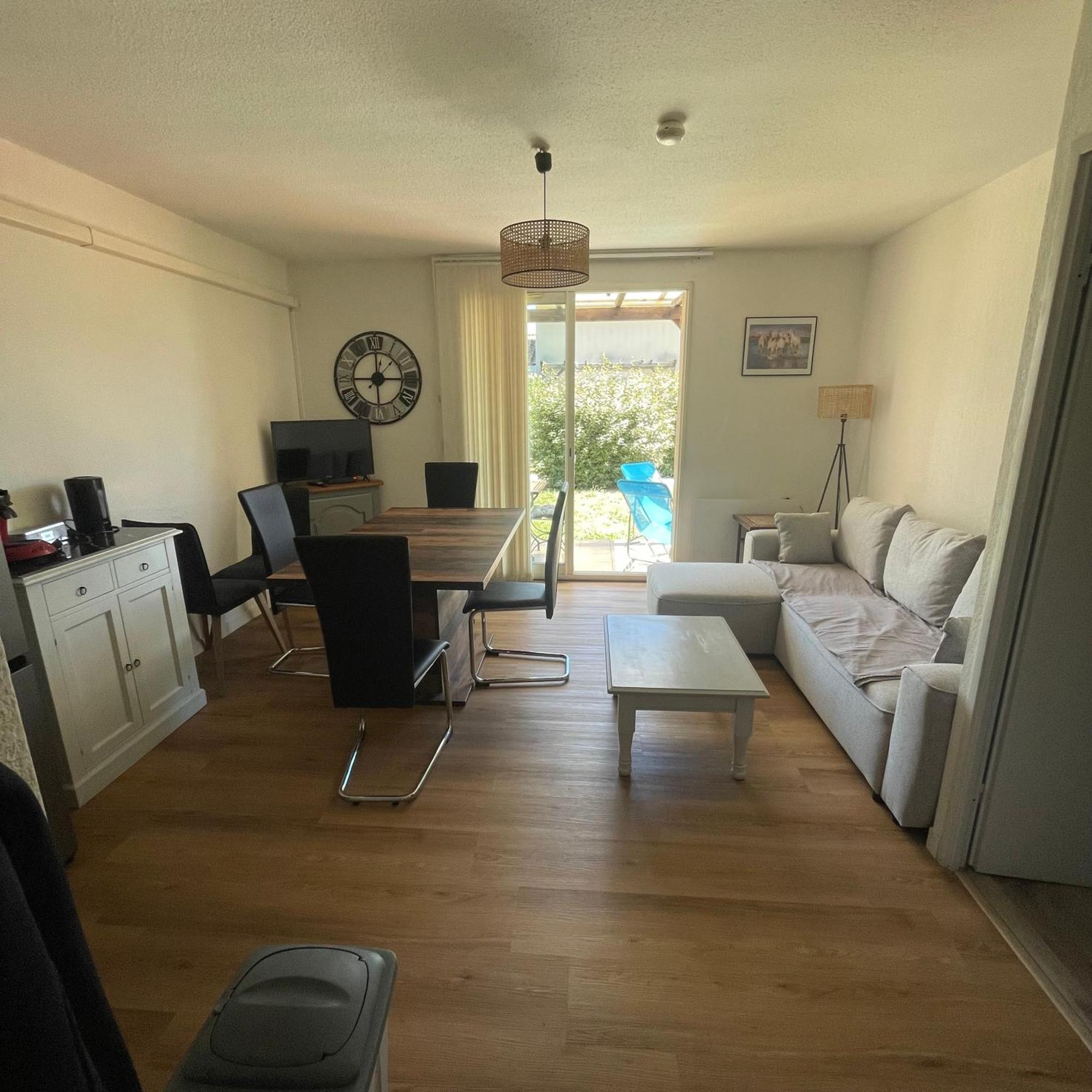 Maison Plain Pied Avec Climatisation Dans Une Residence Privee Avec Piscine Saint-Saturnin-lès-Avignon 외부 사진